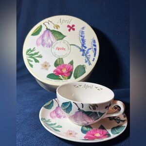 Spode « Flower of the Month » Cup & Saucer, April, New with box